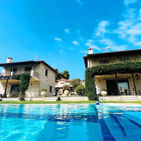 Daphne וילה קריופיגי