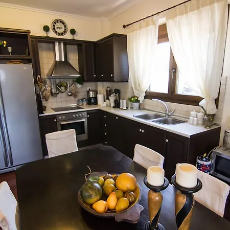 Daphne Villa Kriopijí