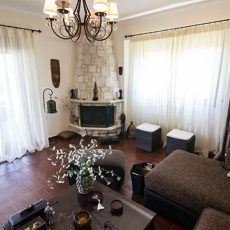 Daphne Villa Kriopigi