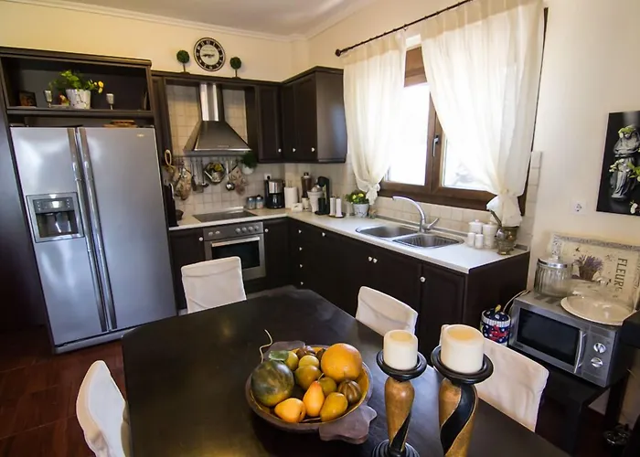 Daphne Willa Kriopigi